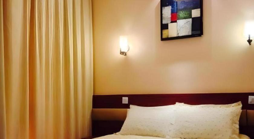 Hotel Super 8 Songjiang Town Branch Shanghai
