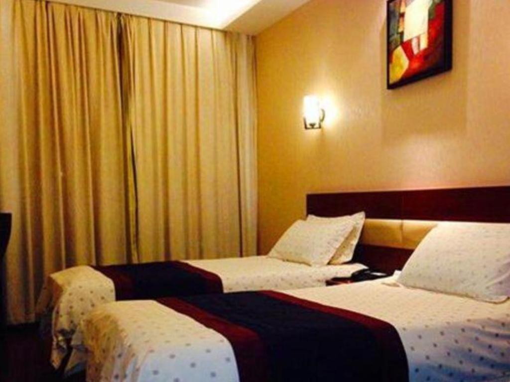 Hotel Super 8 Songjiang Town Branch 2*